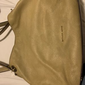 Used michaels Kors purse , huge